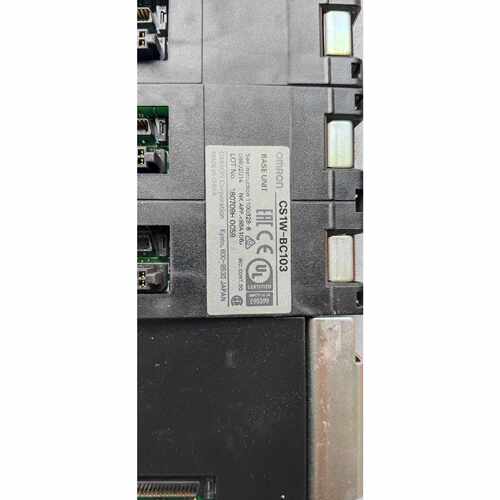 议价欧姆龙PLC底板 CS1W-BC103，原装拆机件，成色还可