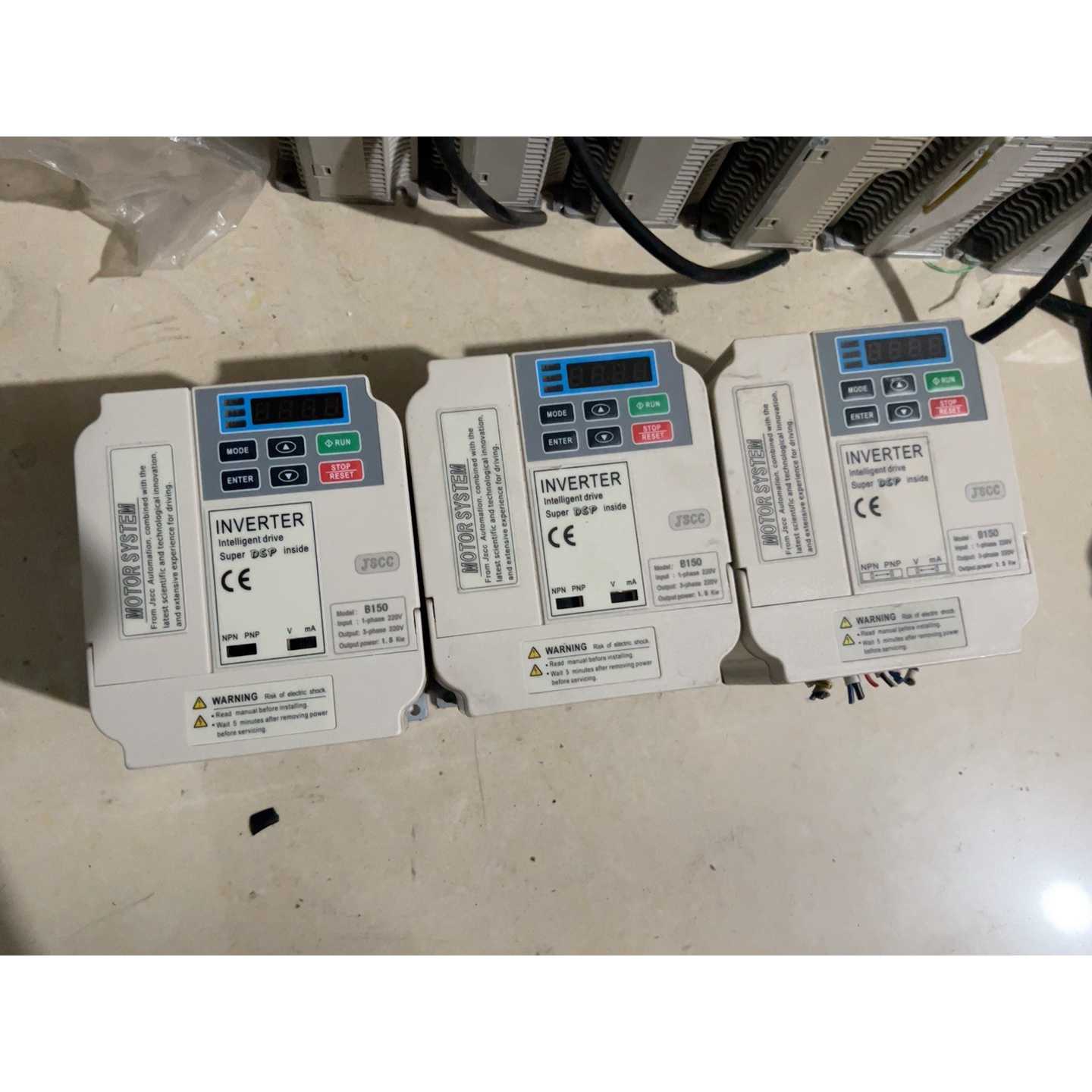 议价精研B150变频器，1.5kw,220v，拆机3个，标价为单