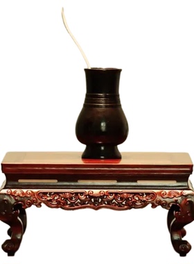 小叶紫檀缠枝如意纹三弯腿香几