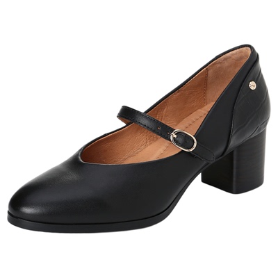 鞋面V口设计，修饰脚型