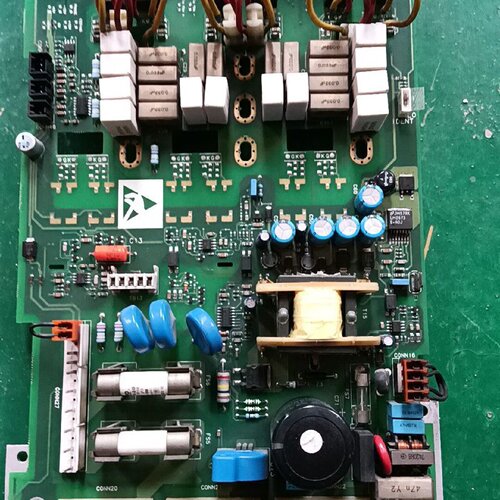 诺达佳工控机ebox3000E6500T8GSS