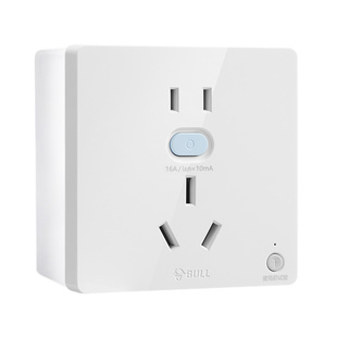 公牛明装86型五孔10A漏保插座带漏电保护器家用16安热水器面板