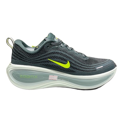NIKE耐克男鞋2025冬款VOMERO PLUS减震透气回弹跑步鞋 HV8150-300