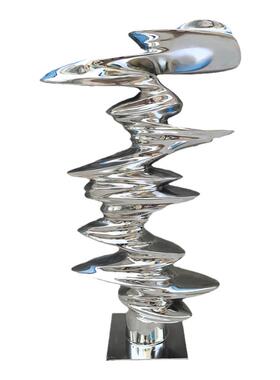 巧匠装饰现代售楼处雕塑