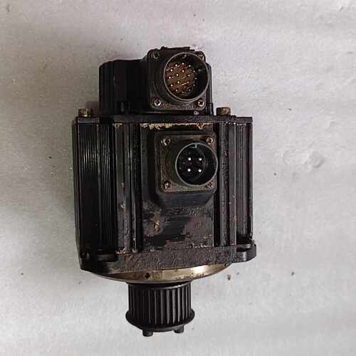 询价伺服电机GYG102CC2-T2G，1KW220V，实物