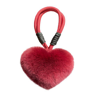 可爱真獭兔毛爱心手绳钥匙扣挂件创意毛绒心形桃心书包包挂饰礼物