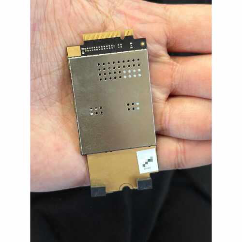 询价5G  SDR735模块板，成色可以，有点使用痕迹，实物