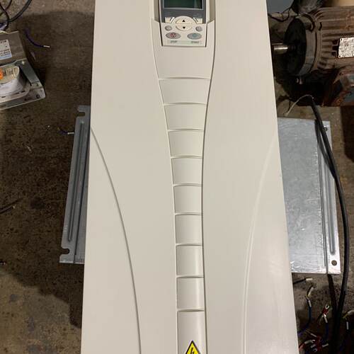 【议价-可维修】ABB ACS550-01-125A-4 01-125A 125A 55KW 全新/