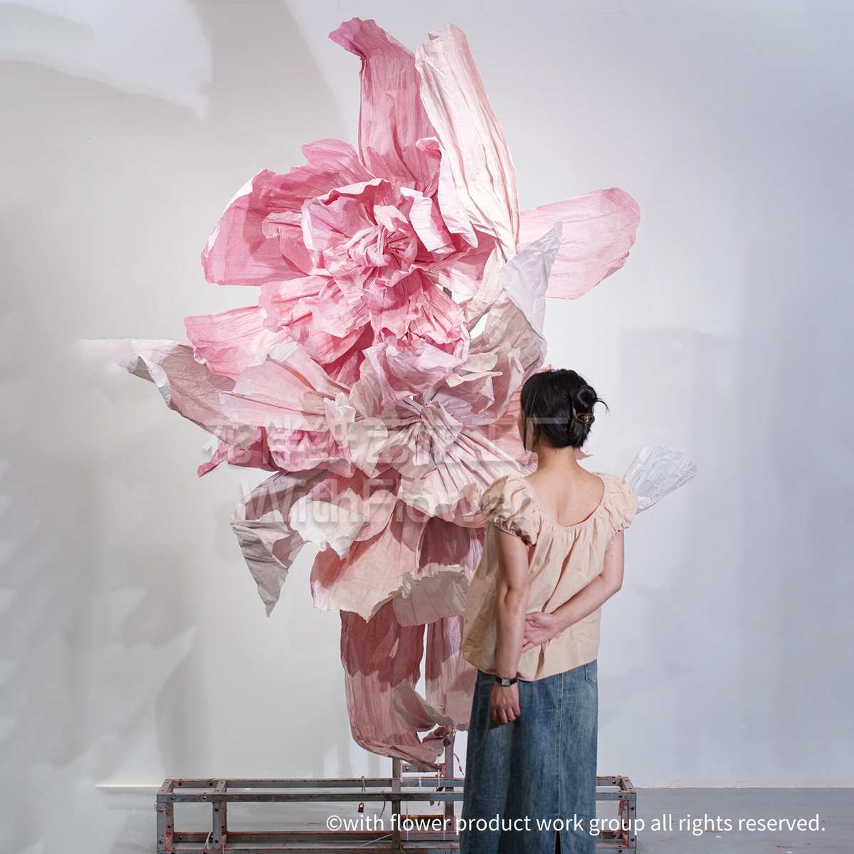 巨型纸艺花婚礼纸花婚庆大花橱窗装饰场景花艺手工褶皱大型造景