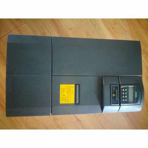 议价全新西门子变频器6SE6440-2AD27-5CA1 7.5kw500-600V售后无忧