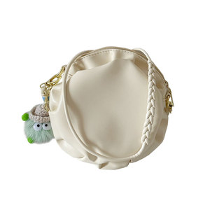 陈慕家包包女2024新款潮云朵PU链条单肩斜挎包可爱女生褶皱小圆包