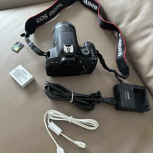 佳能EOS 700D单反相机套装，配EF-S 18-55mm—议价