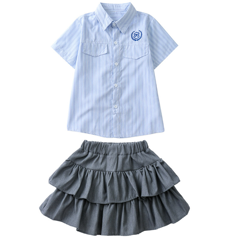儿童合唱演出服中小学生诗歌朗诵