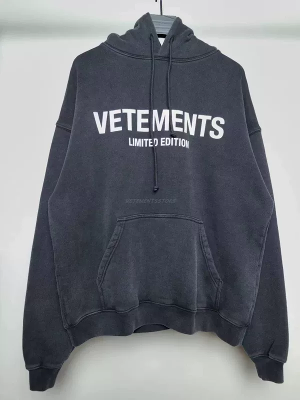 «Ограниченный тираж M IETEMENTS Edition»