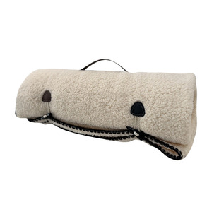 多功能轻奢手提盖毯办公室午睡空调毛毯披肩车载抱枕被毯子两用