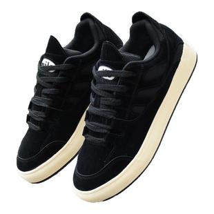 黑色鞋子男款春季透气平底鞋男鞋2026新款面包鞋男生休闲运动板鞋