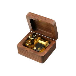 日式sankyo机芯Diy可刻字胡桃木发条木音乐盒八音盒创意生日礼物