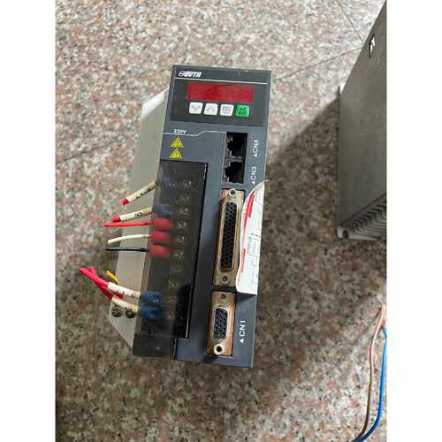议价EVTA艾威图伺服驱动器ID1004R5SK2V拆维修