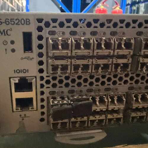溢价-EMC DS-6520B EM-6520-48-8G-R 光