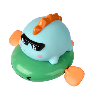 宝宝洗澡神器玩具婴儿花洒喷水儿童戏水拉线小黄鸭游泳小鸭子女孩