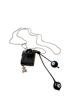 黑色相机小熊台球吊坠长款毛衣链