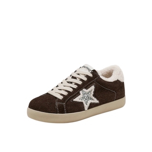 达芙妮复古星星毛毛鞋板鞋女2025新款冬季加绒保暖休闲小白鞋百搭