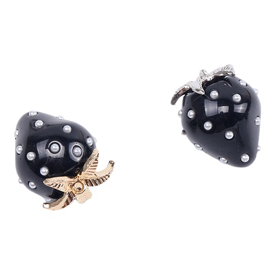 日本进口暗黑草莓吊坠珍珠镶嵌