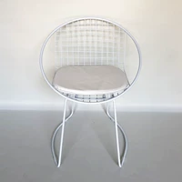 Стул белый с подушкой