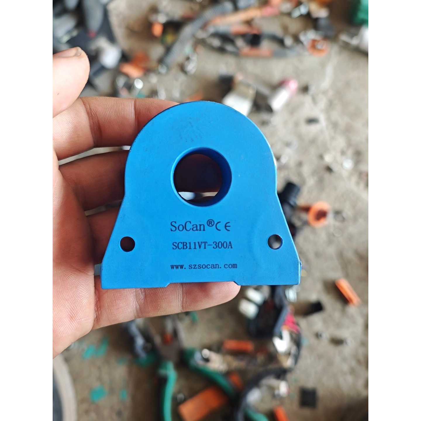 在线议价打包处理，SoCan SCB11VT-300A霍尔电流传感器