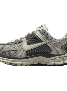 NIKE耐克女鞋W NIKE ZOOM VOMERO 5运动休闲鞋FB8825-001
