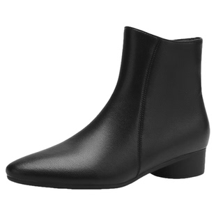 星期六尖头真皮靴黑色小短靴女款马丁女靴子冬季踝靴女士妈妈洋气