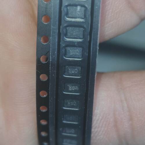 （请询价）丝印 LQ40B 贴片USON8 存储器芯片 拆机有2600
