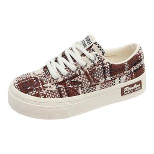 人本板鞋女2025春秋新款初高中生运动厚底百搭轻便软底小众帆布鞋