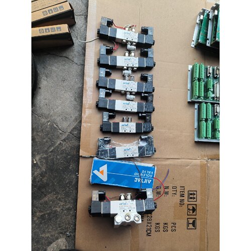 议价亚德客电磁阀4V130C06DC24V是120的带维修