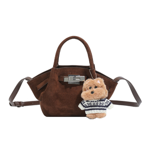 今年流行爆款包包女式2025新款超火秋冬绒面翅膀包百搭单肩斜挎包