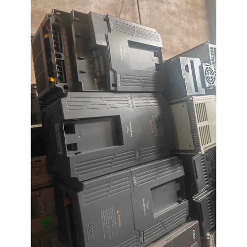 议价四方变频器E5804T0110G4T0150P3相38维修