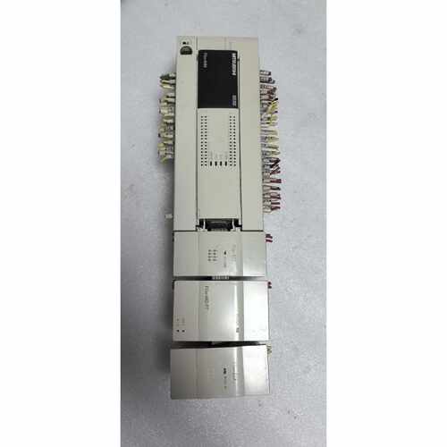 PLC模块一套，含FX3U-64MT/ES-A主控模块—议价