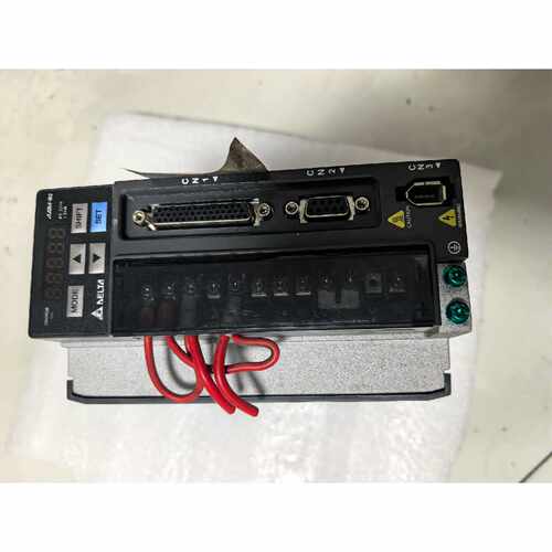 询价下单号ASD-B2-1521-B/1.5KW驱动器，成色见图外观