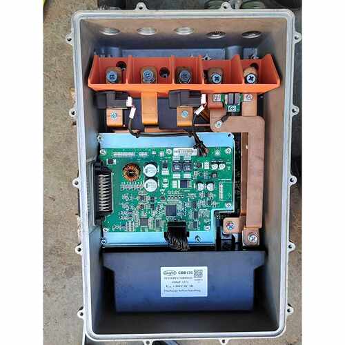 溢价-新能源电机控制器，电容800VDC，420UF5%，主回路