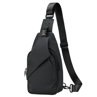 L＆M挎包男士大容量运动出行防水斜挎包机能简约休闲男包胸前包包
