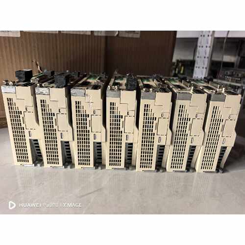 溢价-禾川驱动器SVX3DA040AD400W下来