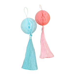 2026新年装饰小灯笼蜂窝灯笼花艺鲜花包装材料背景墙场景布置材料