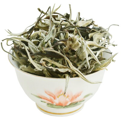 云南白茶月光白古树蜜香景谷产地