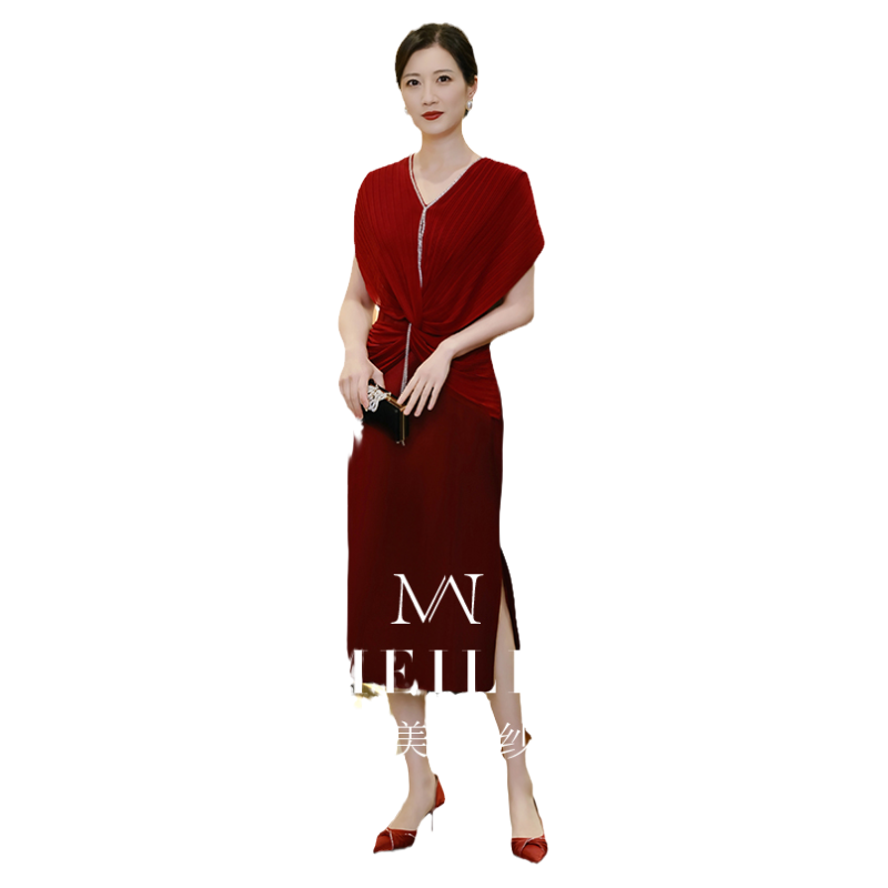 妈妈装婚宴礼服高端洋气酒红色2025新款结婚喜婆婆礼服年轻款大码