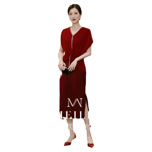 妈妈装婚宴礼服高端洋气酒红色2026新款结婚喜婆婆礼服年轻款大码