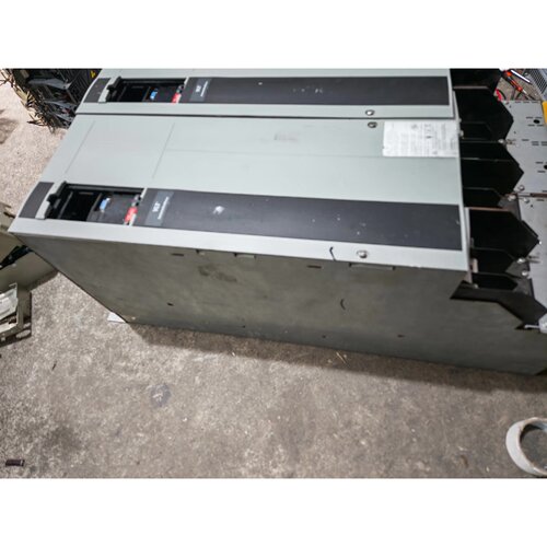 议价原装拆机丹佛斯变频器FC302N90KT5E20H2XG维修