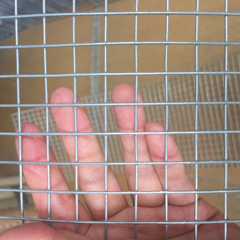 【广东】热镀锌铁丝网围栏防锈铁网网格热镀钢丝网户外养殖防护