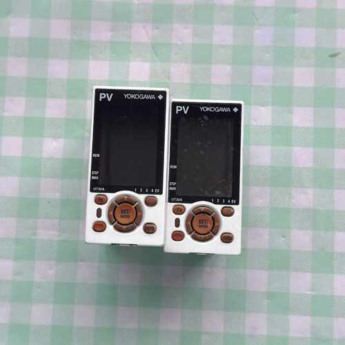 议价YOKOGAWA UT32A温控器