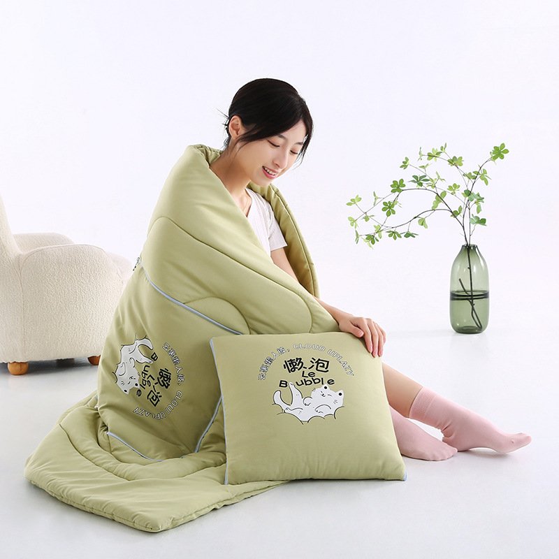 四季抱枕被子两用办公室毯子内汽车二合一车载被子靠垫小午睡枕头