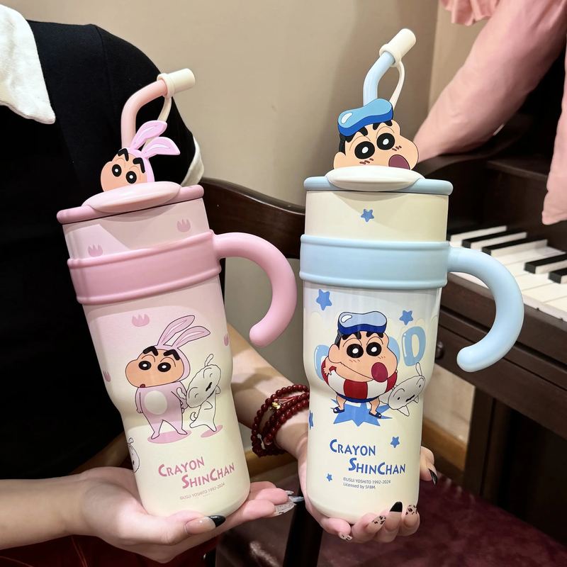 蜡笔小新保温杯可爱高颜值吸管水杯316学生上学专用便携冰霸杯子